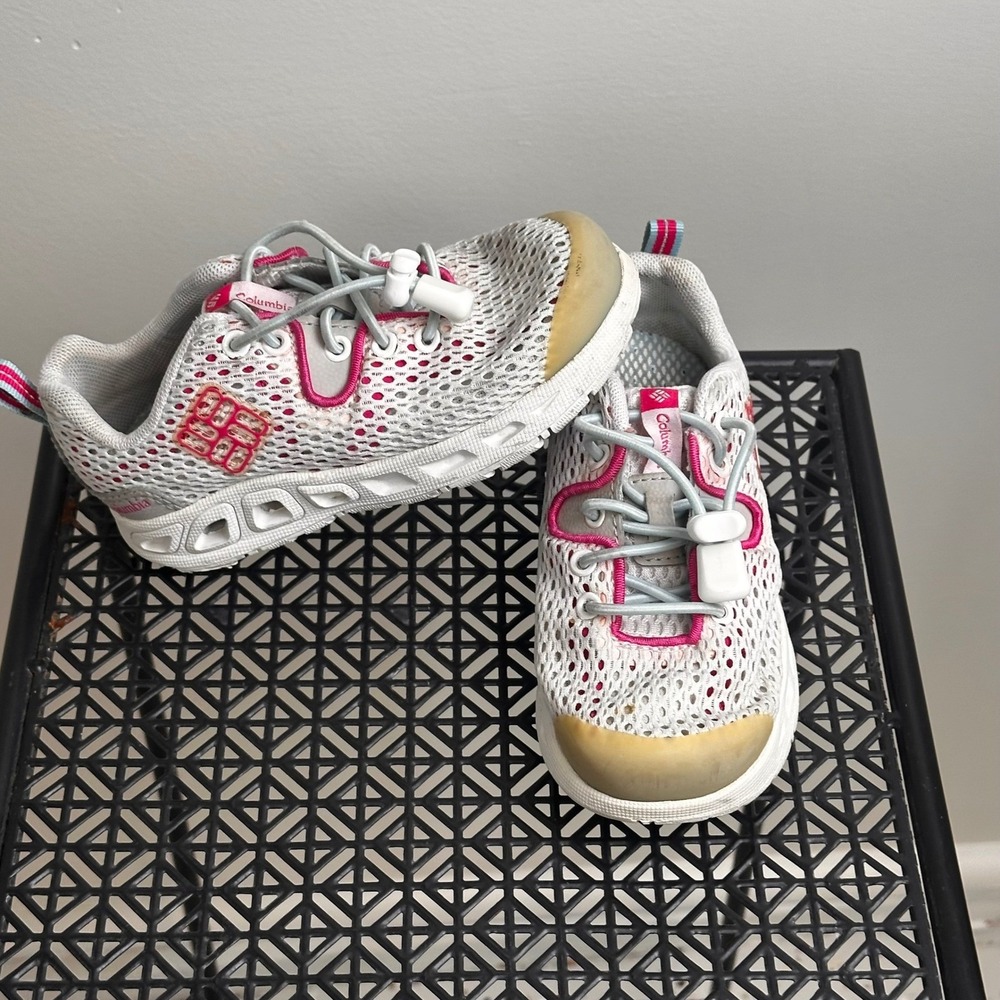 Columbia Drainmaker IV Shoes Girls Size 9 Hiking Outdoors Water Sneakers FLAW